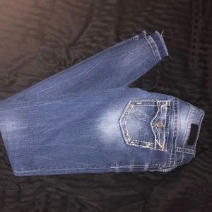 Buckle Jeans